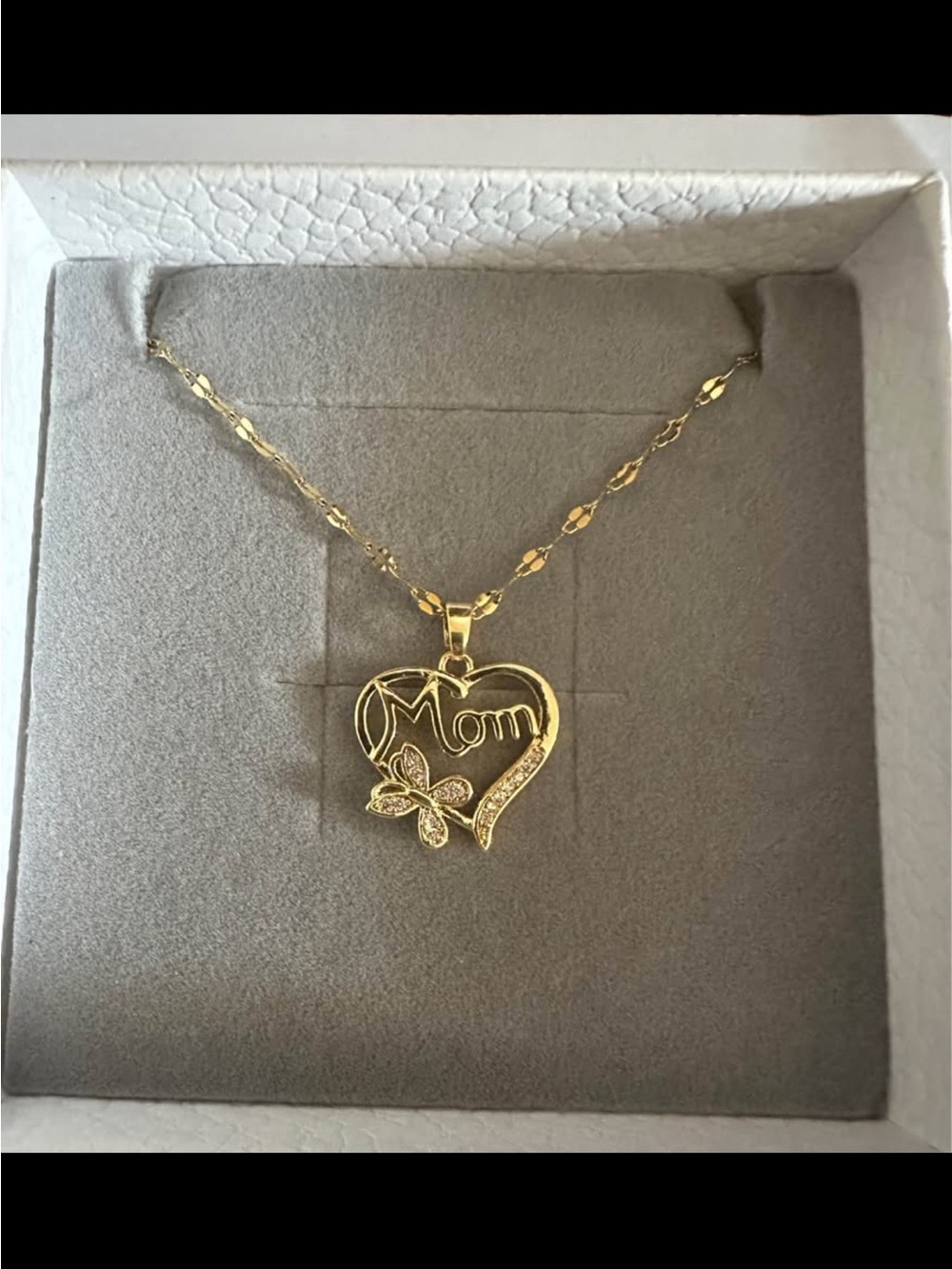 14kt Gold Plated Stainless Steel Mom' Heart Pendant Necklace